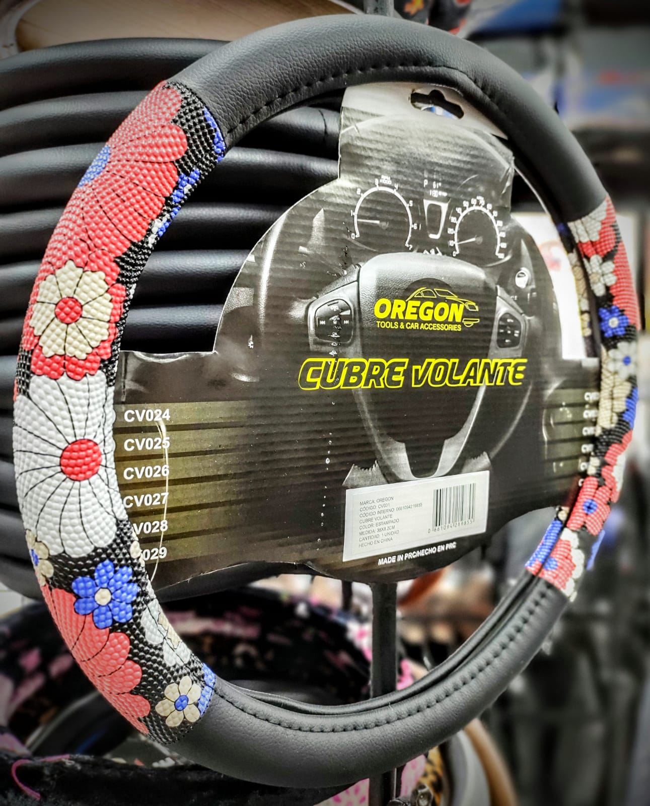 cuerina negro con flores OVC